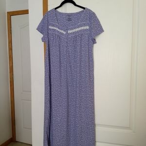 Croft & Barrow nightgown, sz M, NWT
